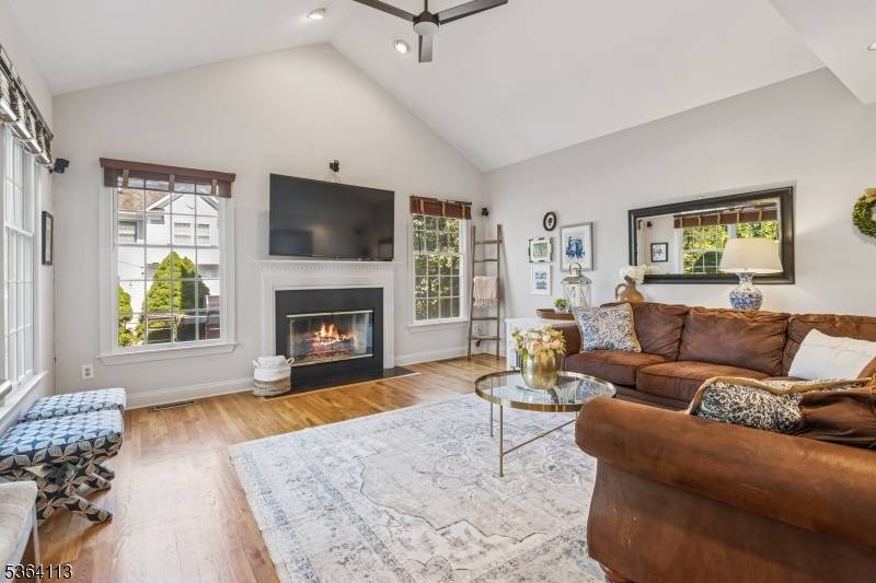 Bernardsville Boro, NJ 07924,1 Dogwood Ct