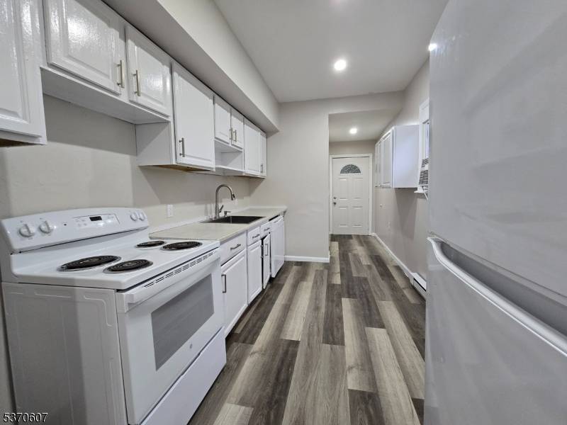 Totowa Boro, NJ 07512,53 Norwood Terr