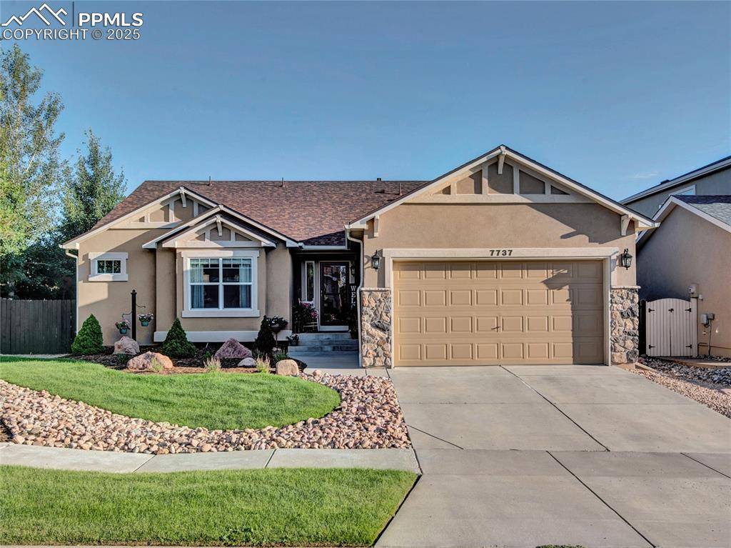 7737 DESERT WIND DR, Colorado Springs, CO 80923