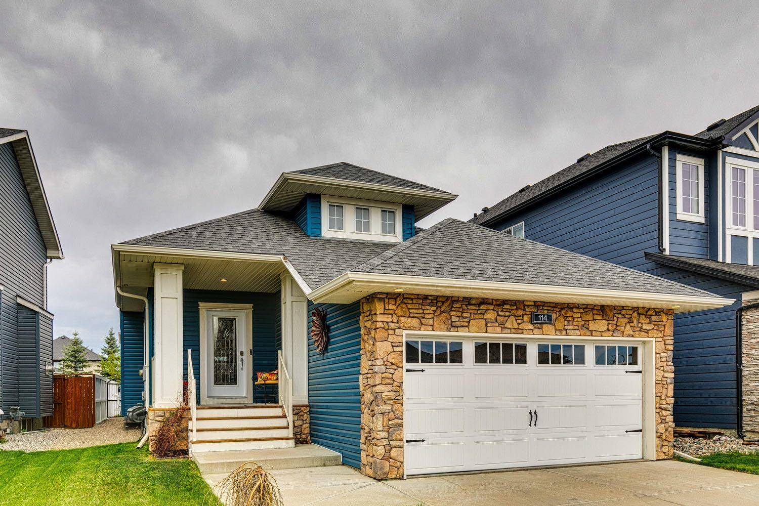 114 Ravenscroft GN SE, Airdrie, AB T4A 0H1