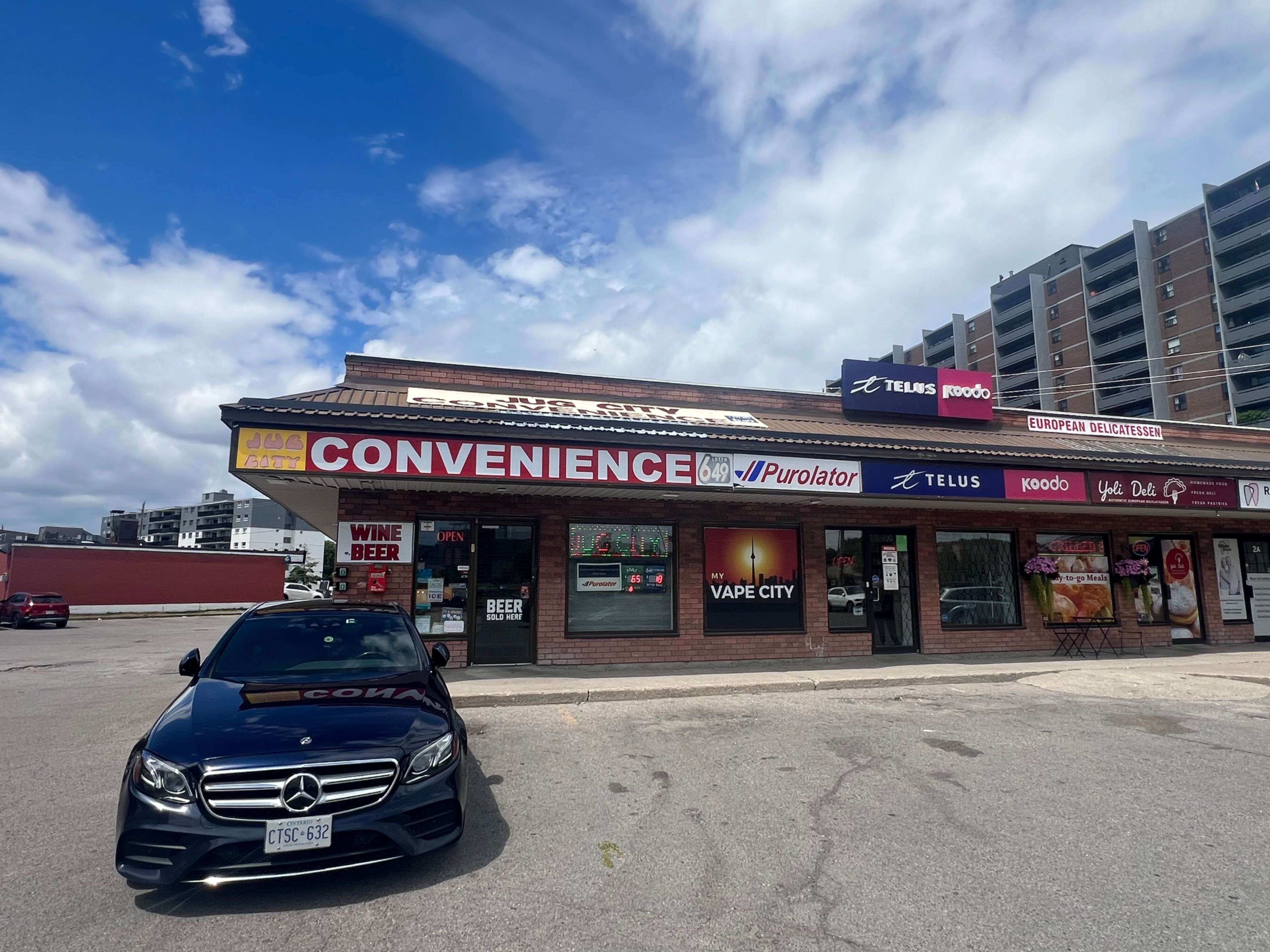 Oshawa, ON L1G 6Z6,1330 Ritson RD N #1