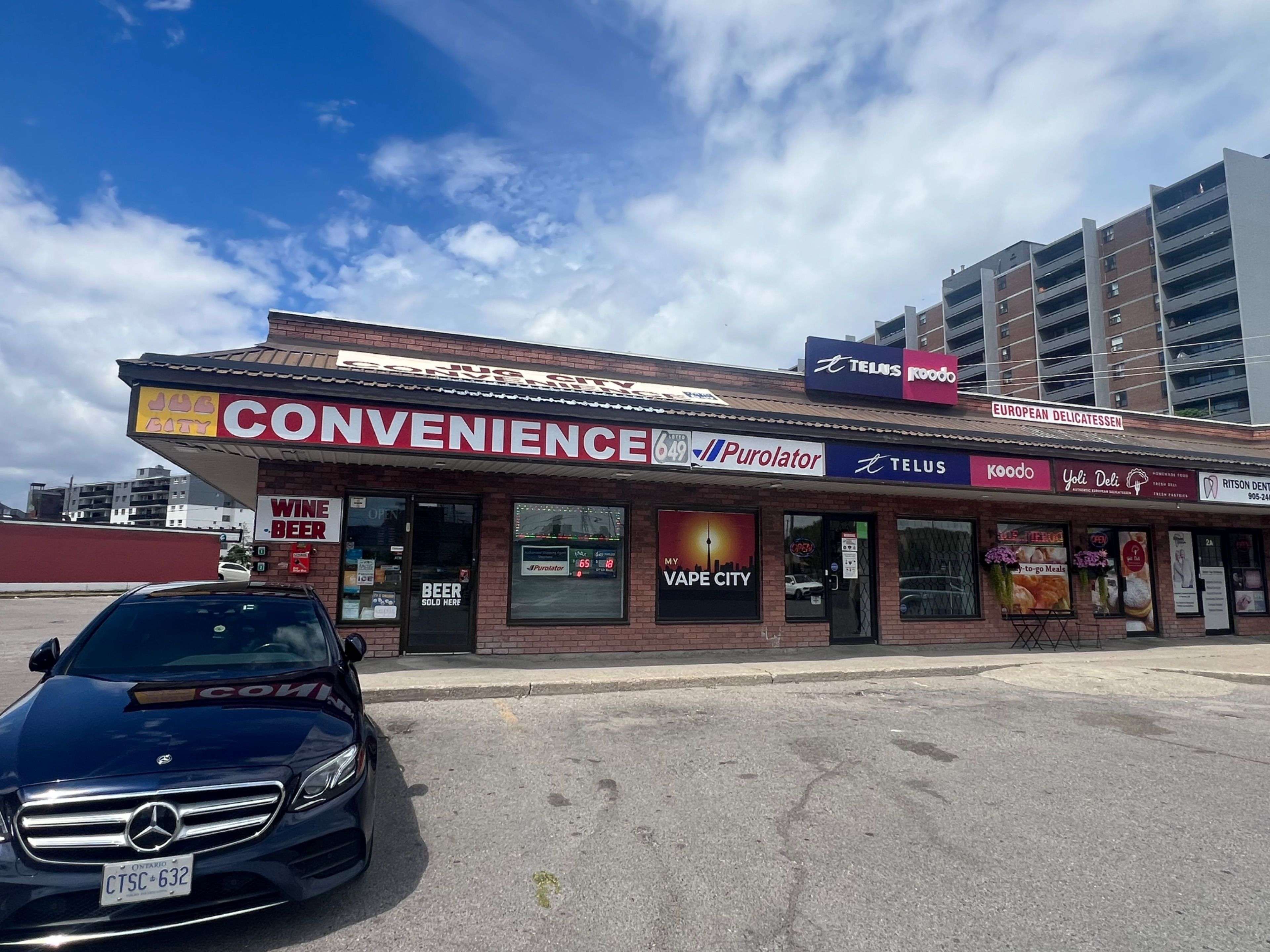 Oshawa, ON L1G 6Z6,1330 Ritson RD N #1
