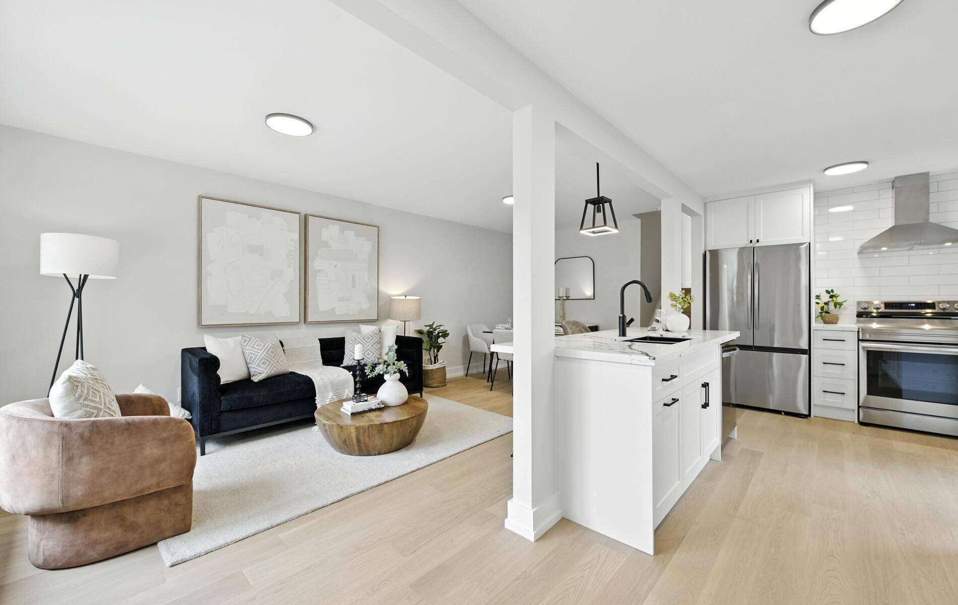 Pickering, ON L1W 1M7,853 Fairview AVE