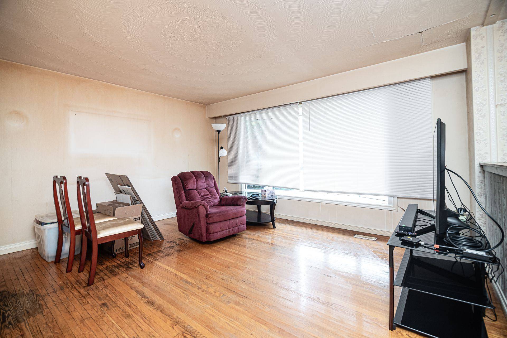 Whitby, ON L1N 2E2,8 Bellwood DR