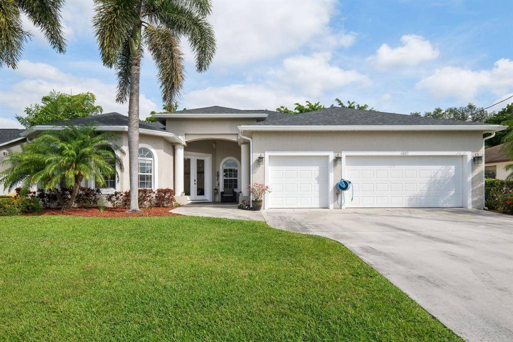 355 SW De Gouvea Ter, Port St Lucie, FL 34984