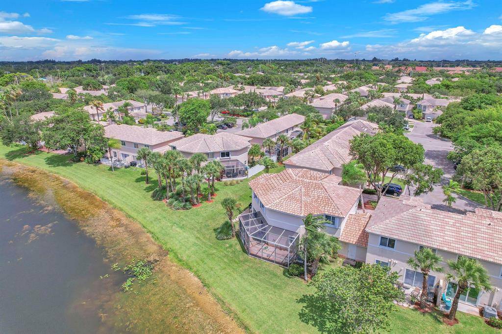 Pembroke Pines, FL 33028,17036 NW 22nd St #17036