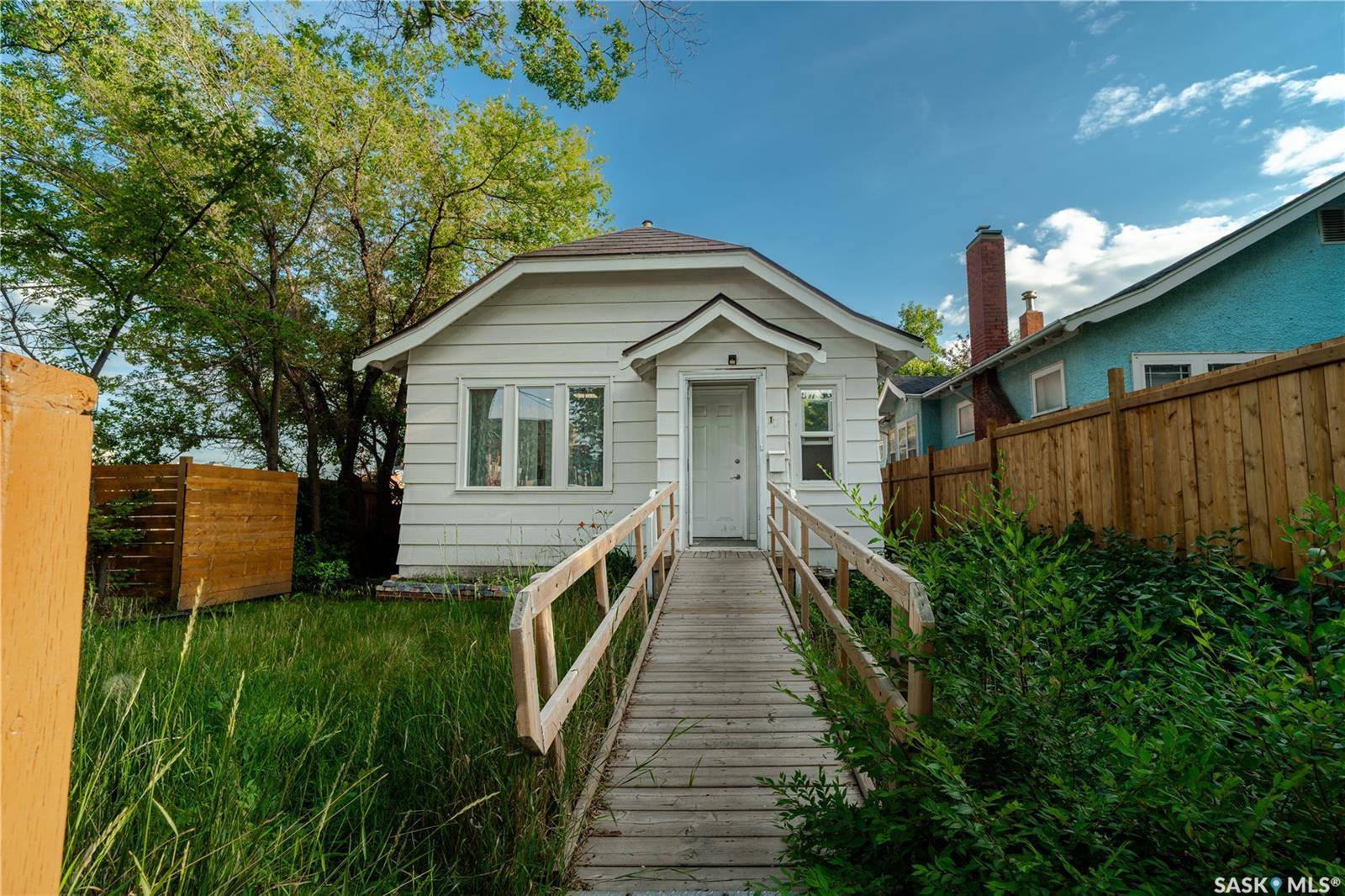 101 28th STREET W, Saskatoon, SK S7L 0K1