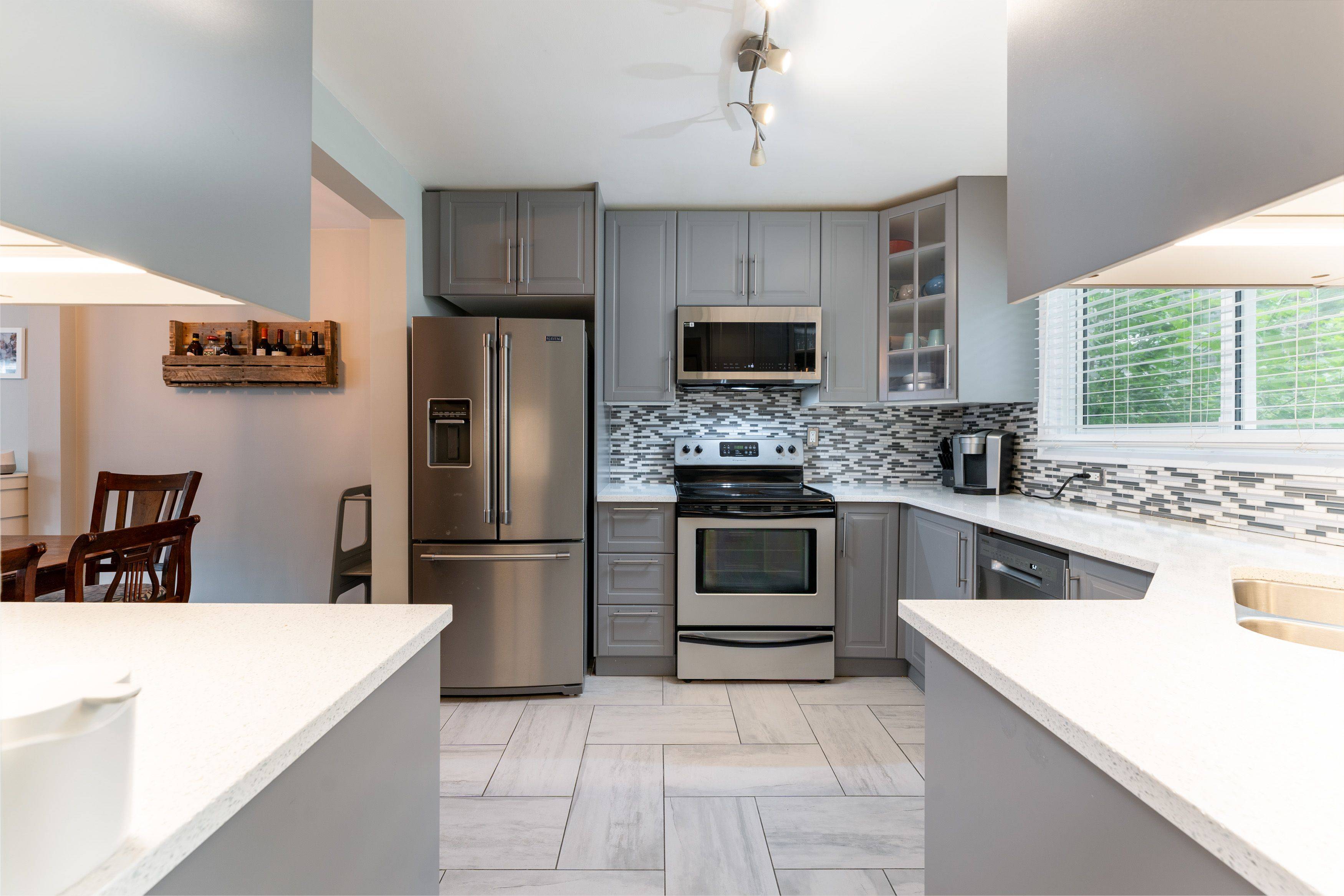 2050 Upper Middle RD #145, Burlington, ON L7P 3R9