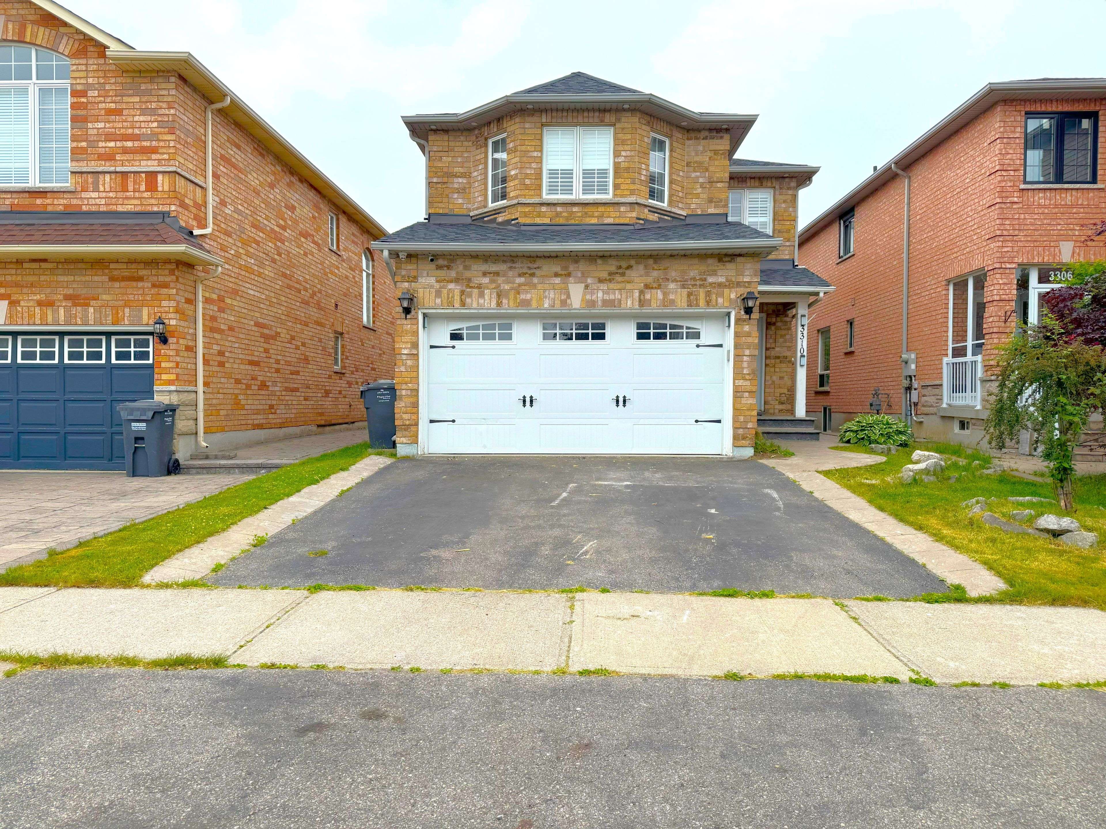 Mississauga, ON L5W 8M8,3310 Crimson King CIR