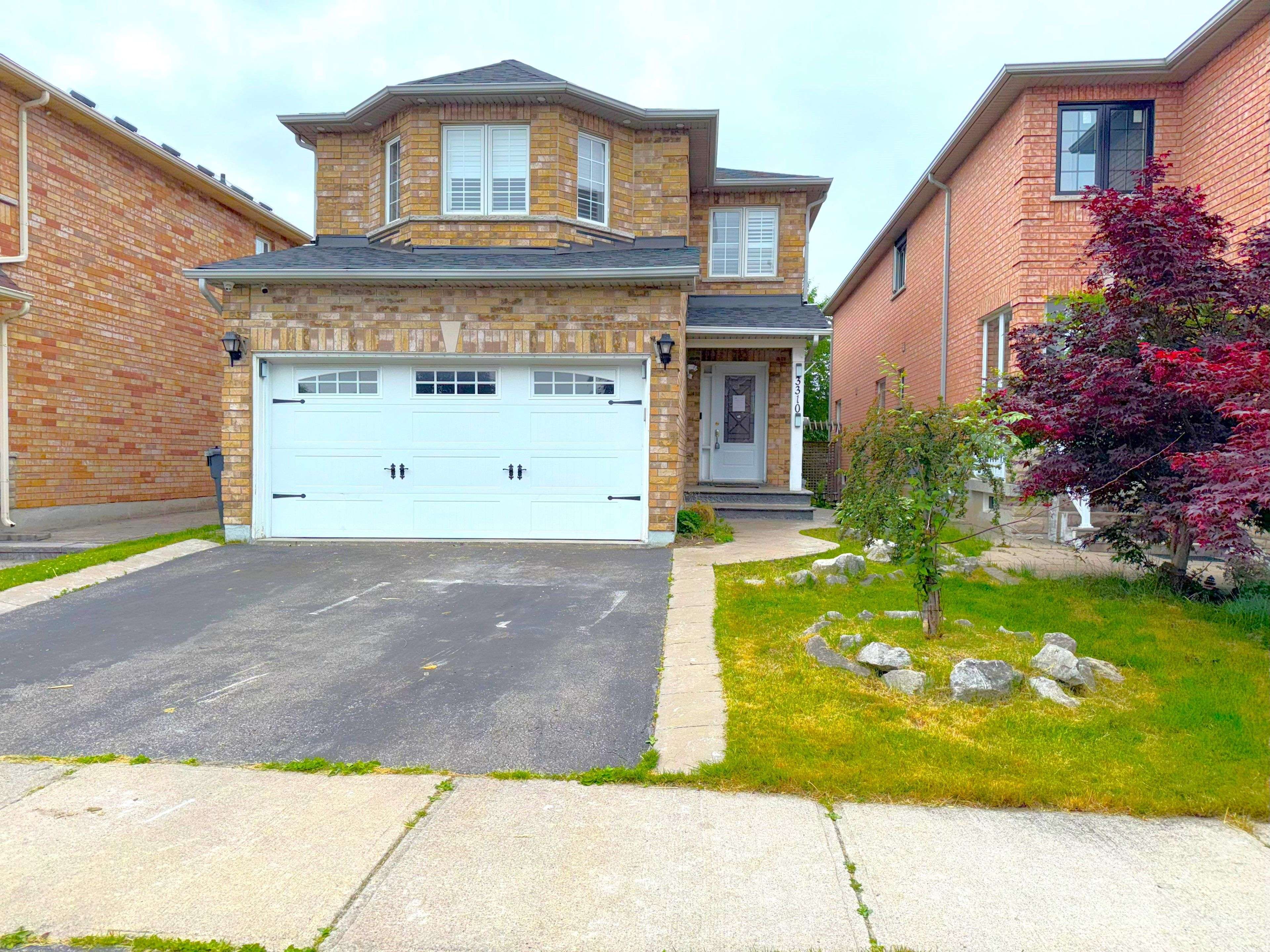 Mississauga, ON L5W 8M8,3310 Crimson King CIR