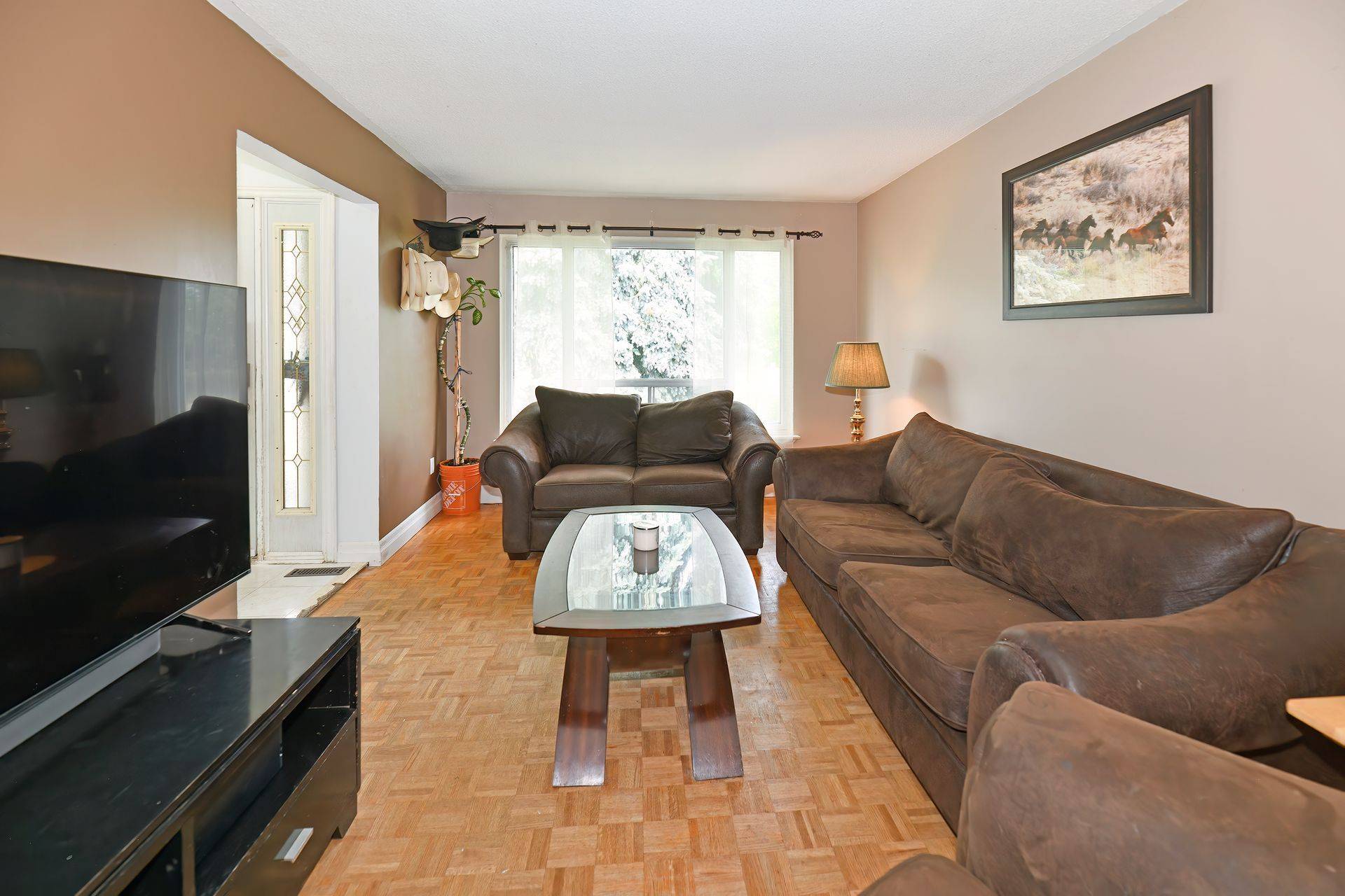 Brampton, ON L6S 2S2,7 Mandarin CRES