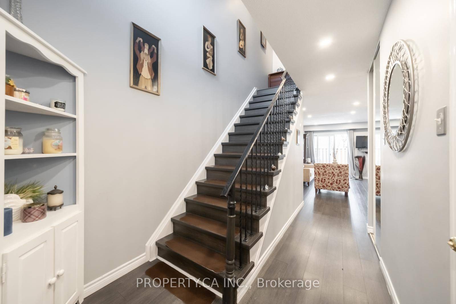 Brampton, ON L6V 3M6,64 Dawson CRES