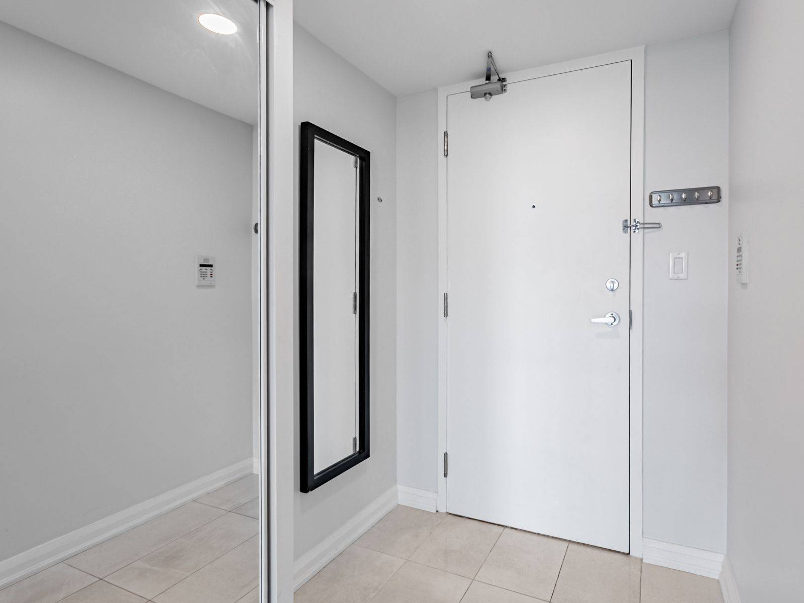 Toronto W06, ON M8Y 3Y9,200 Manitoba ST #326