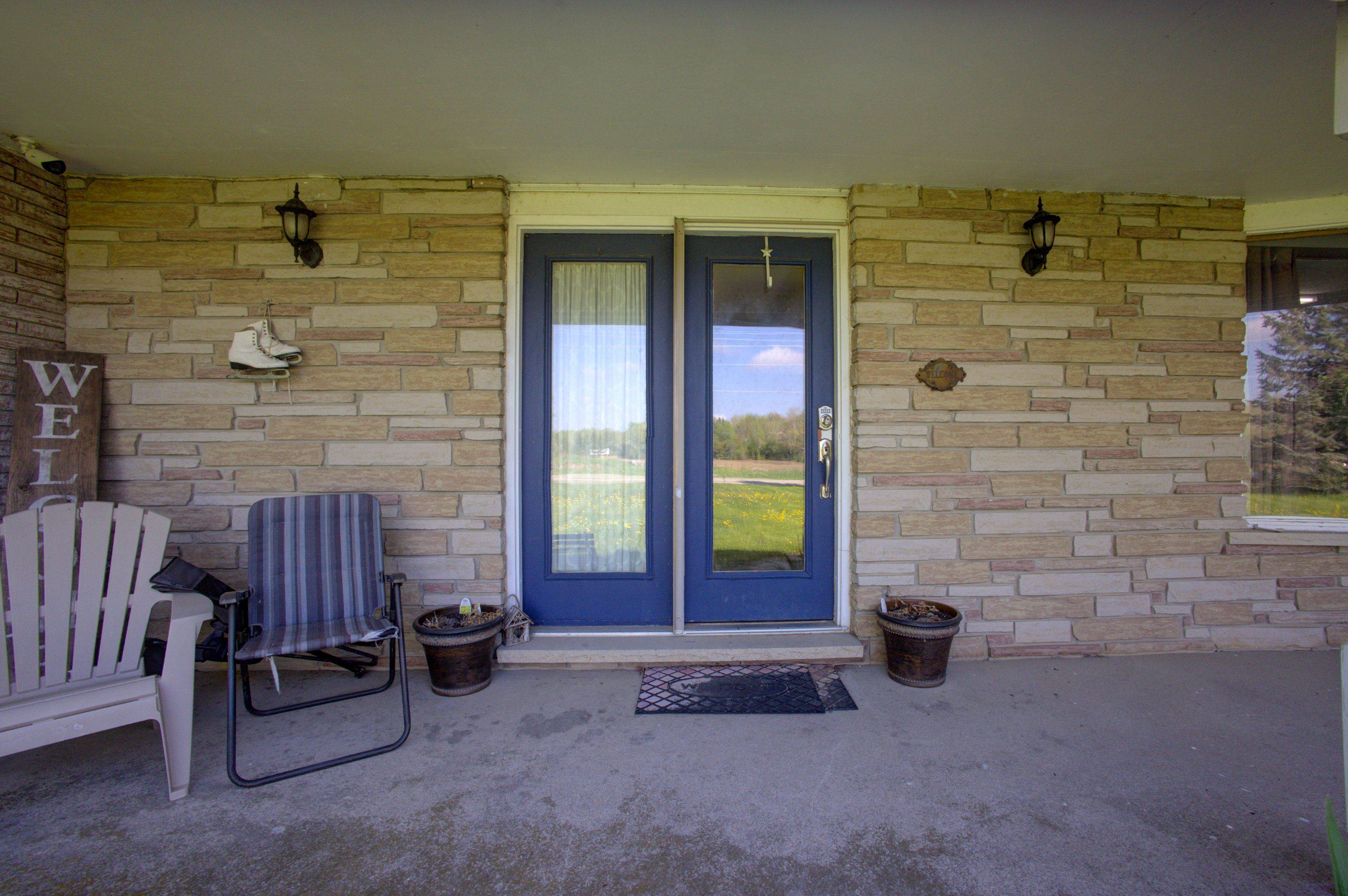 Wellington North, ON N0G 2L0,8989 Concession 11 RD
