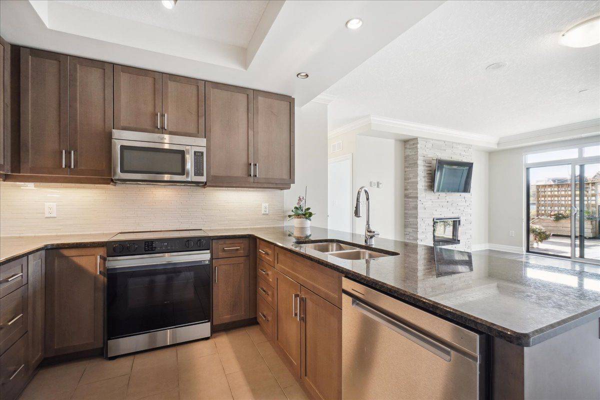 Guelph, ON N1H 0B5,150 Wellington ST E #301