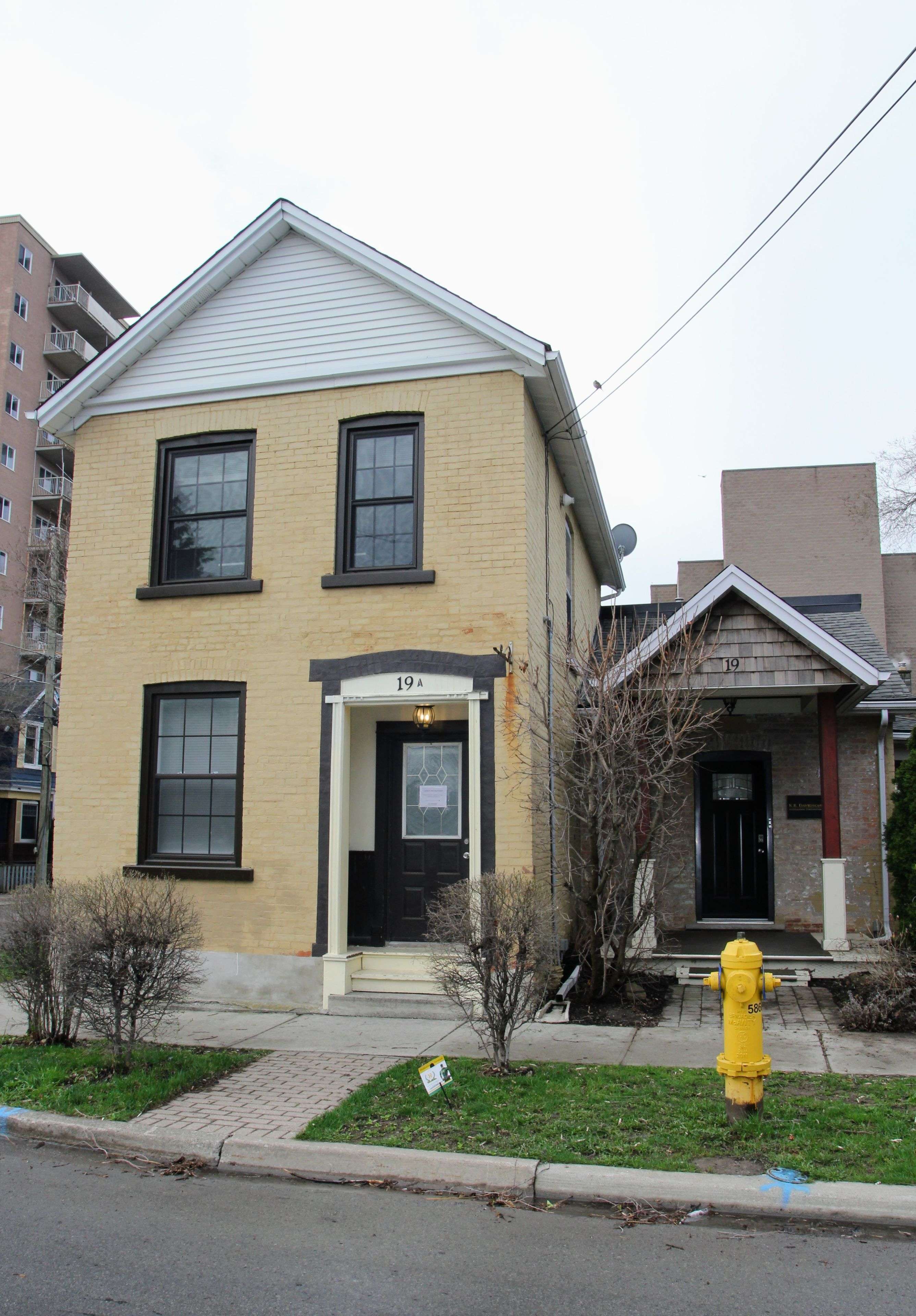 St. Catharines, ON L2R 4R5,19 Court ST