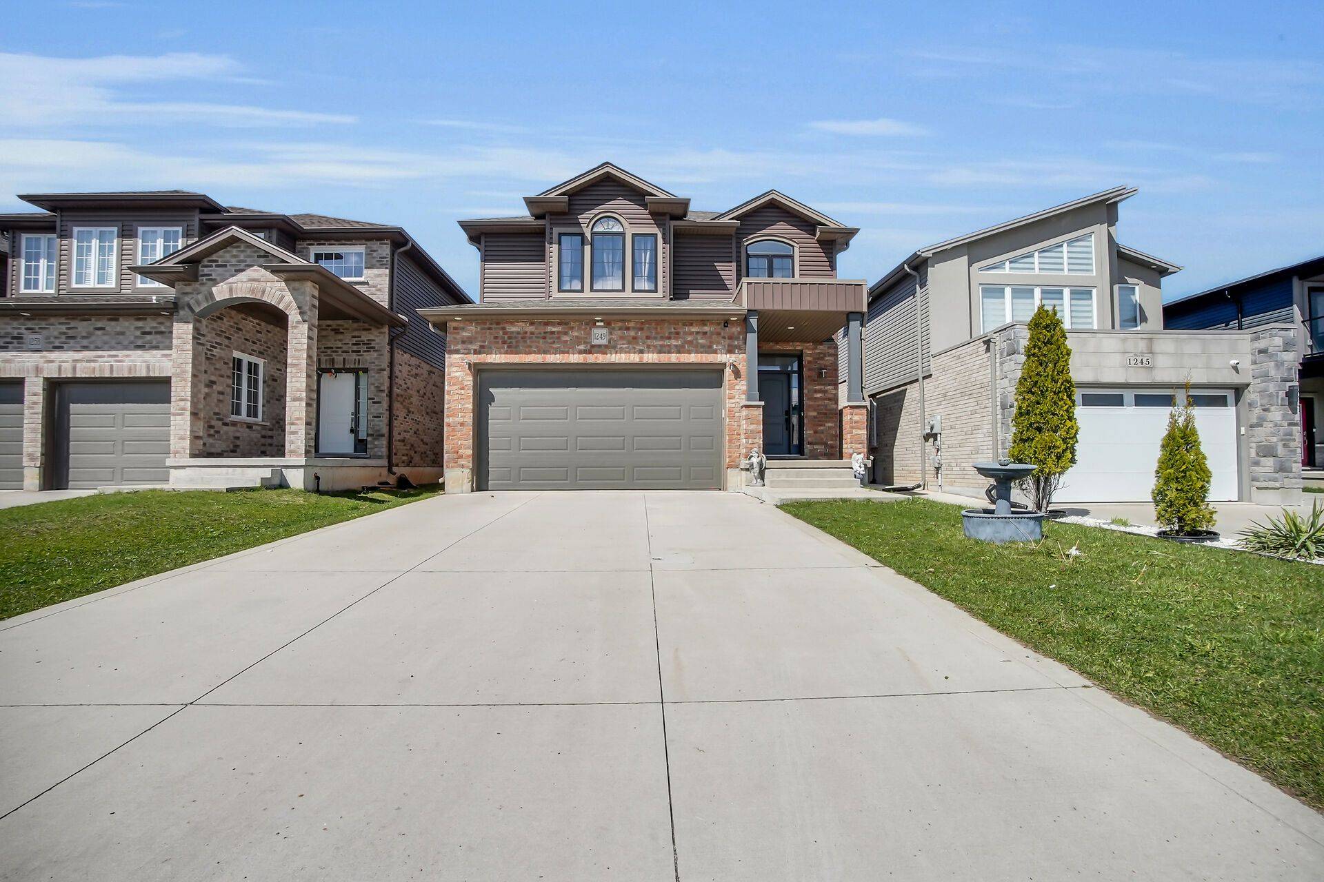 1249 Sandbar ST, London North, ON N6G 0Y3