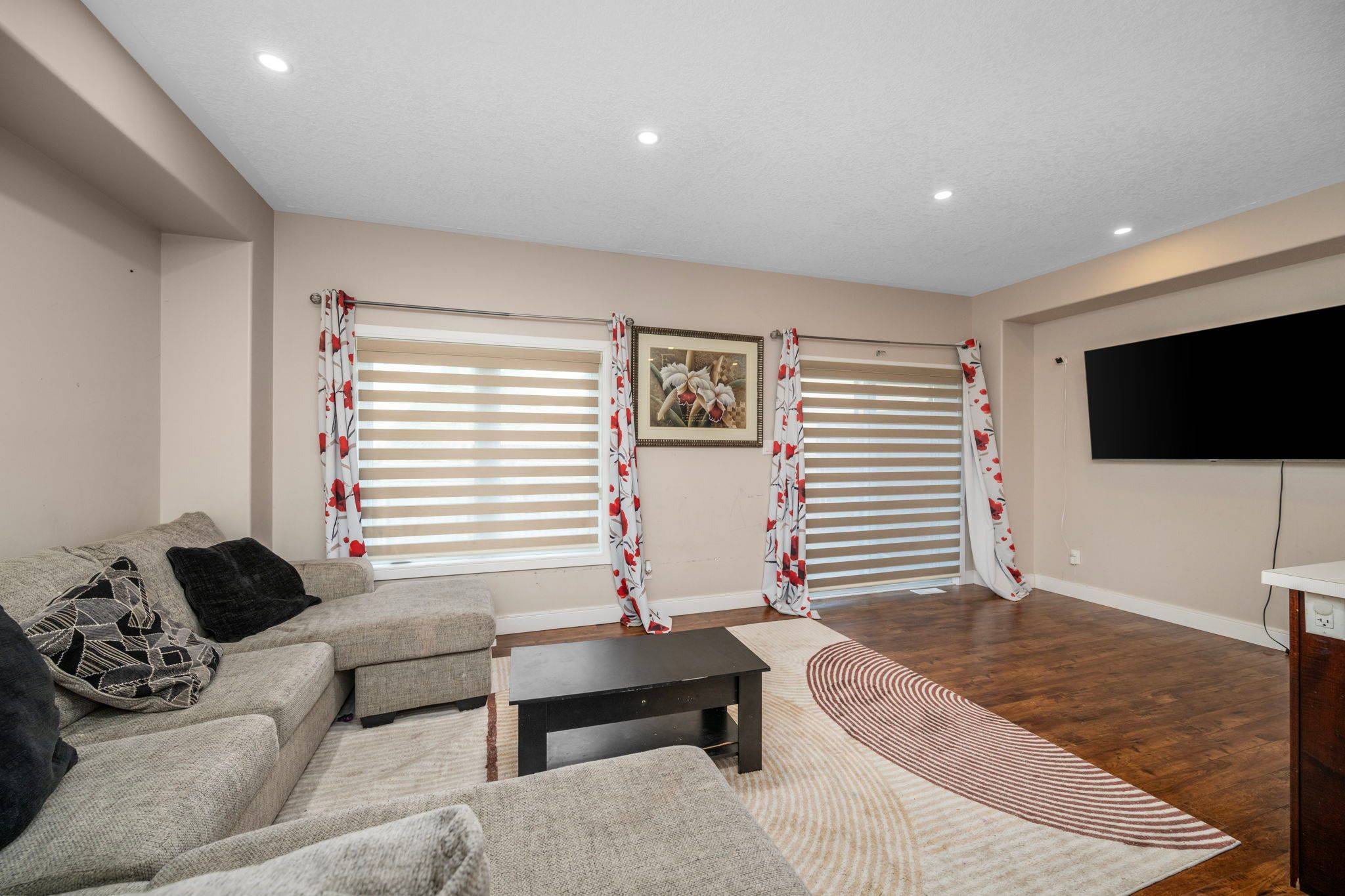 Woodstock, ON N4T 0C1,292 Falcon DR #3