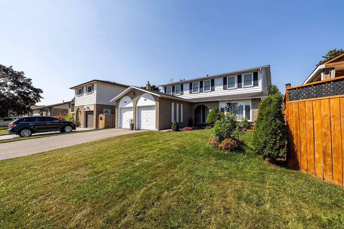 Clarington, ON L1C 3W5,34 Rhonda BLVD
