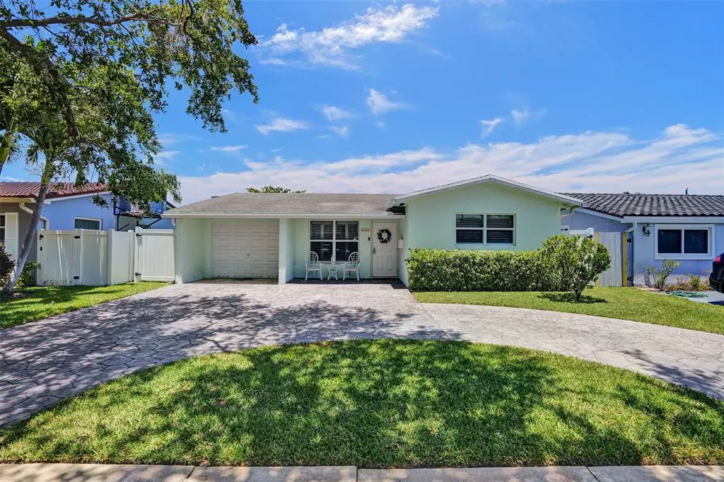 Hollywood, FL 33021,5409 Madison St