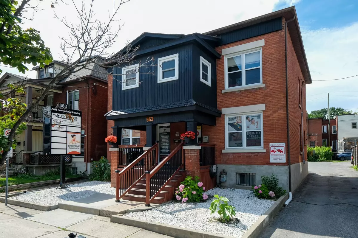 Ottawa Centre, ON K1R 5P2,563 Gladstone AVE #22