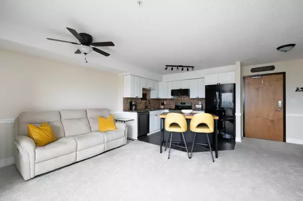 Fort Mcmurray, AB T9K 0L8,248A Grosbeak WAY #113
