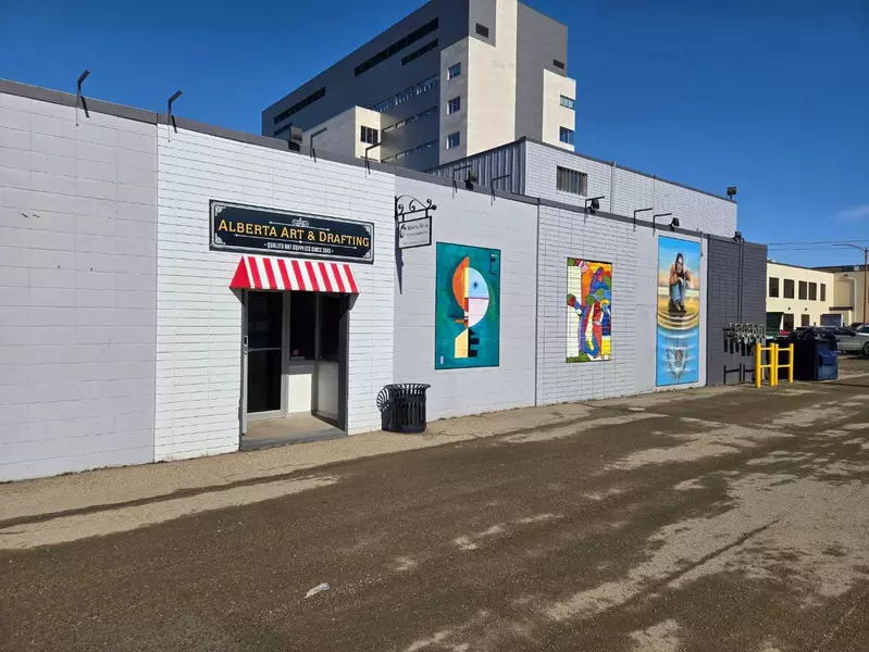 4709 49 AVE, Red Deer, AB T4N 3W9