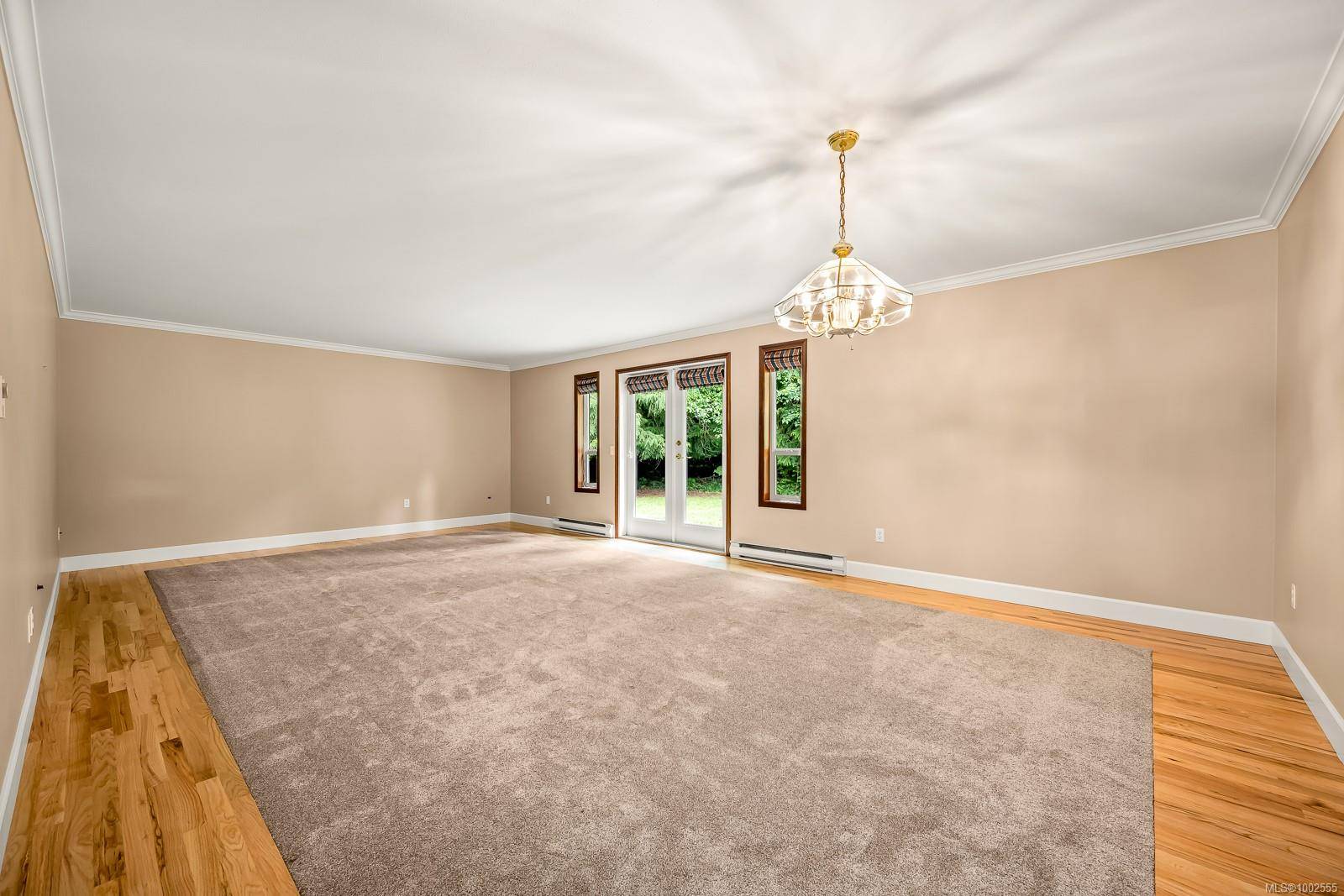 Comox, BC V9M 3L7,1605 Brighton Rd