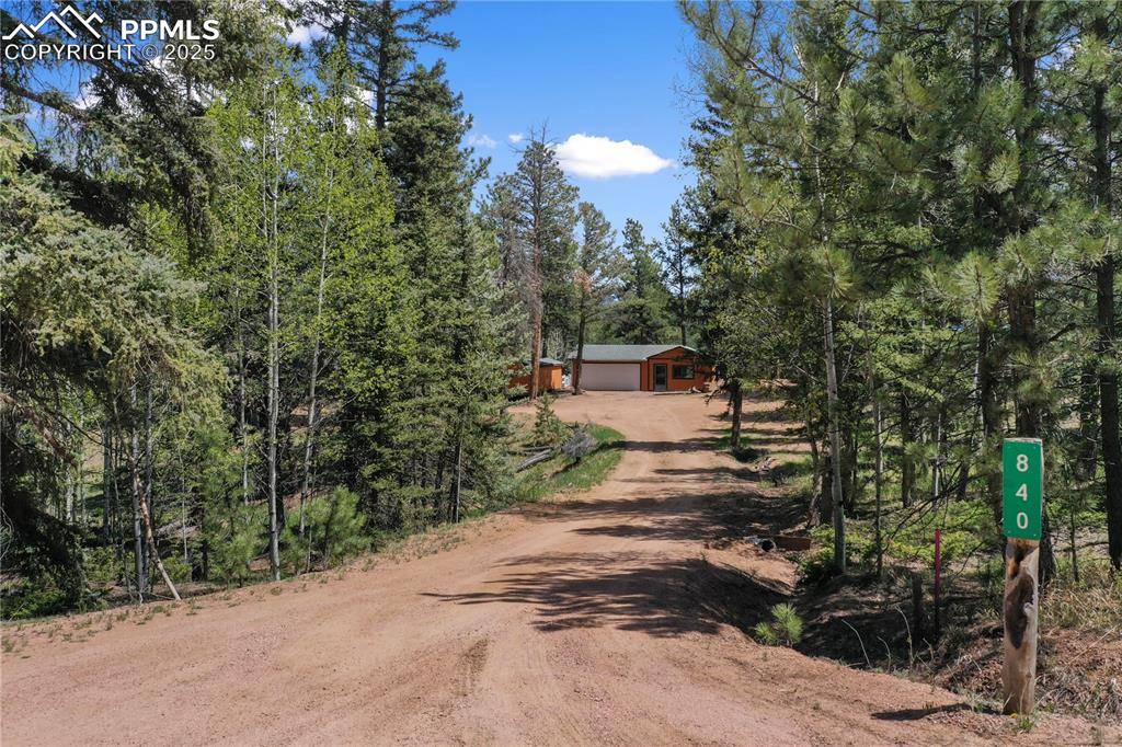 Florissant, CO 80816,840 Obsidian DR