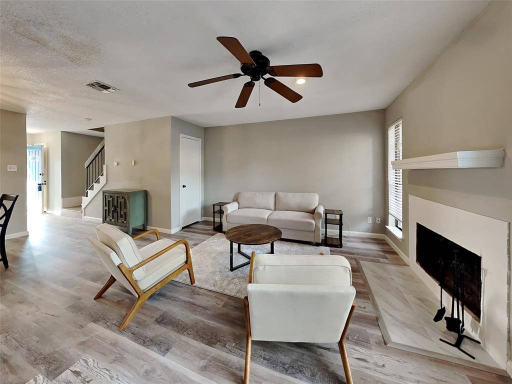 Fort Worth, TX 76133,7318 Kingswood Circle