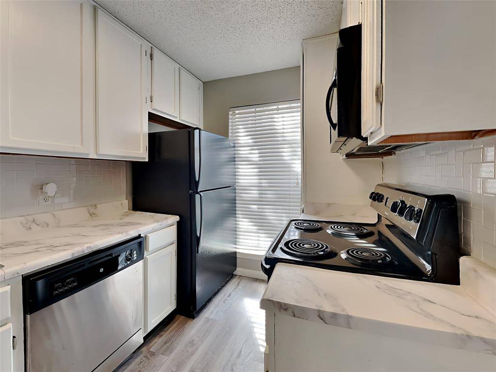 Fort Worth, TX 76133,7318 Kingswood Circle