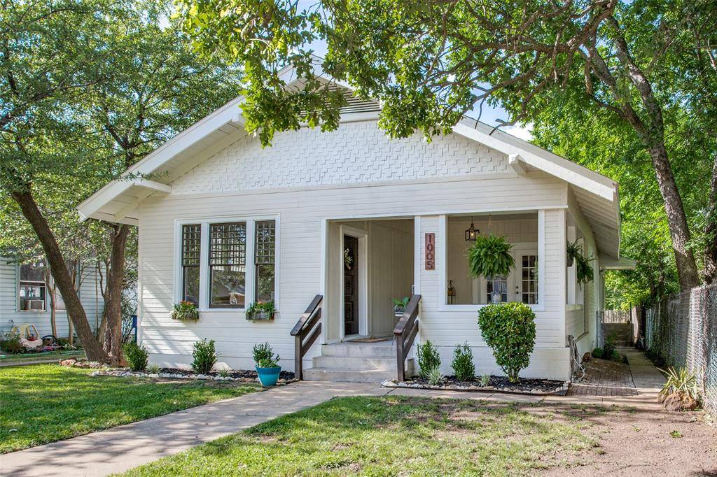Denison, TX 75020,1005 W Walker Street