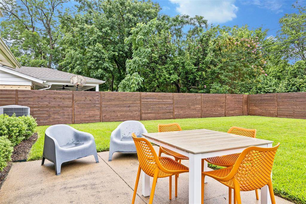 Dallas, TX 75214,7043 Bucknell Drive