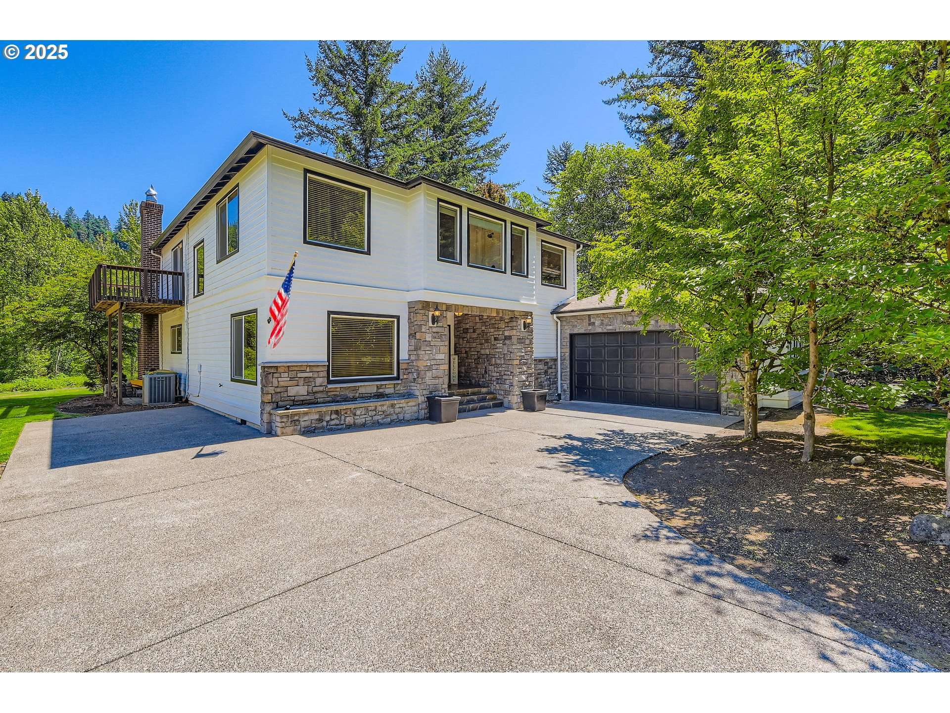 1030 SE Jackson Park RD, Troutdale, OR 97060
