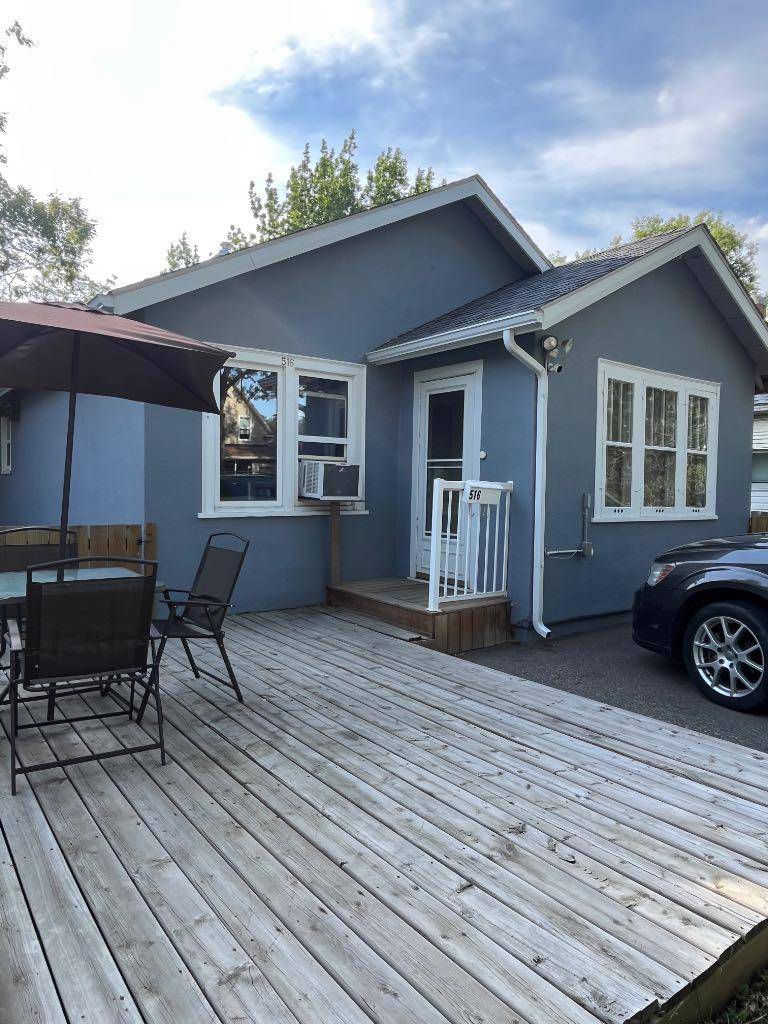 Lethbridge, AB T1H 2J8,516 12 A ST North