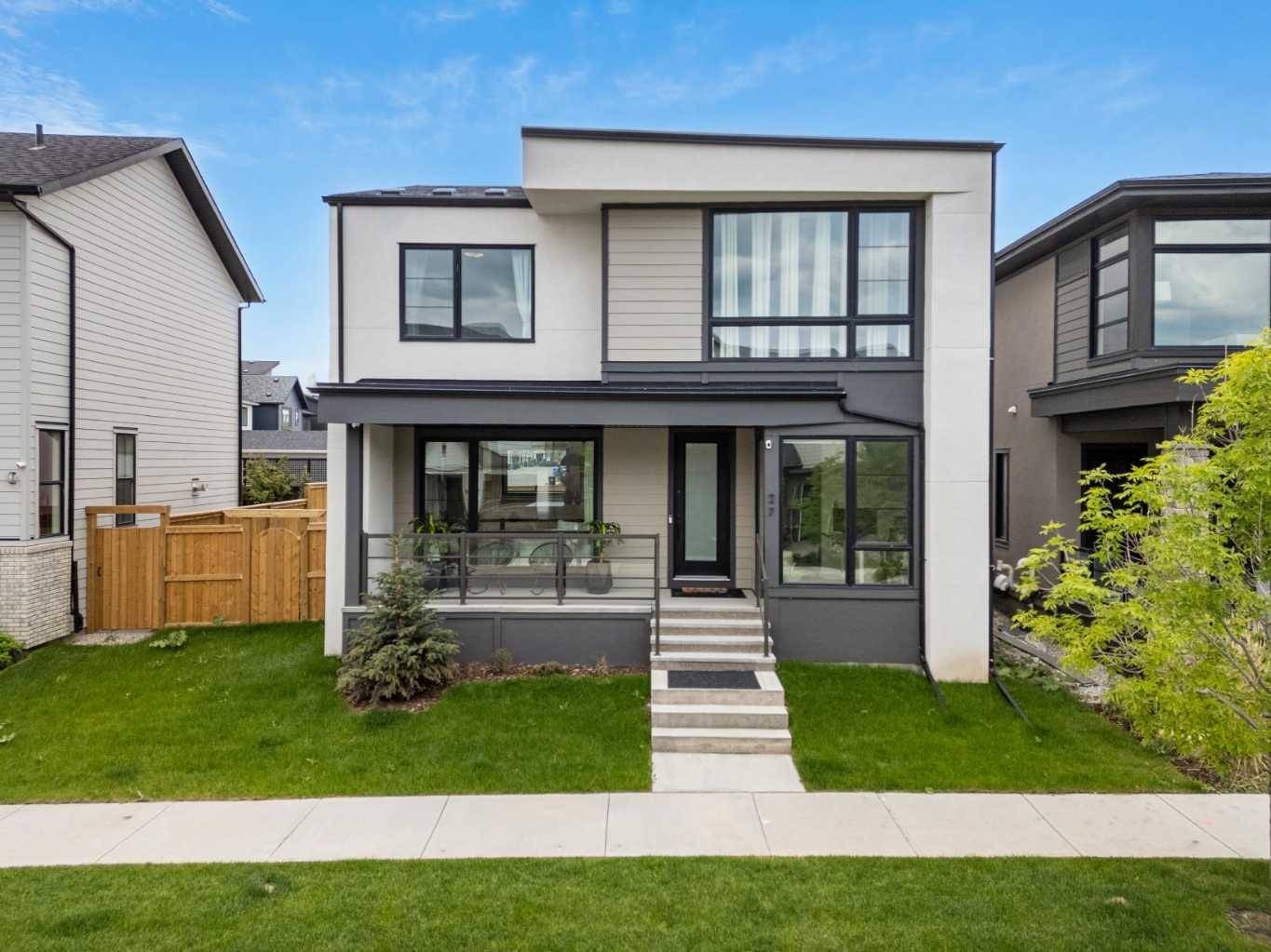 27 Bluerock AVE Southwest, Calgary, AB T2Y 0R6