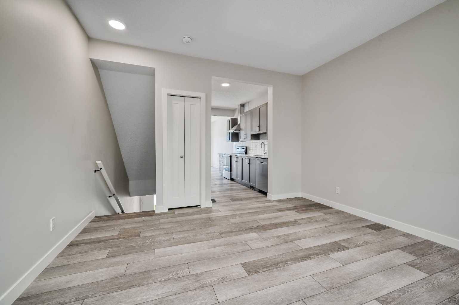 Calgary, AB T3L 0G1,118 Tuscany Summit SQ Northwest