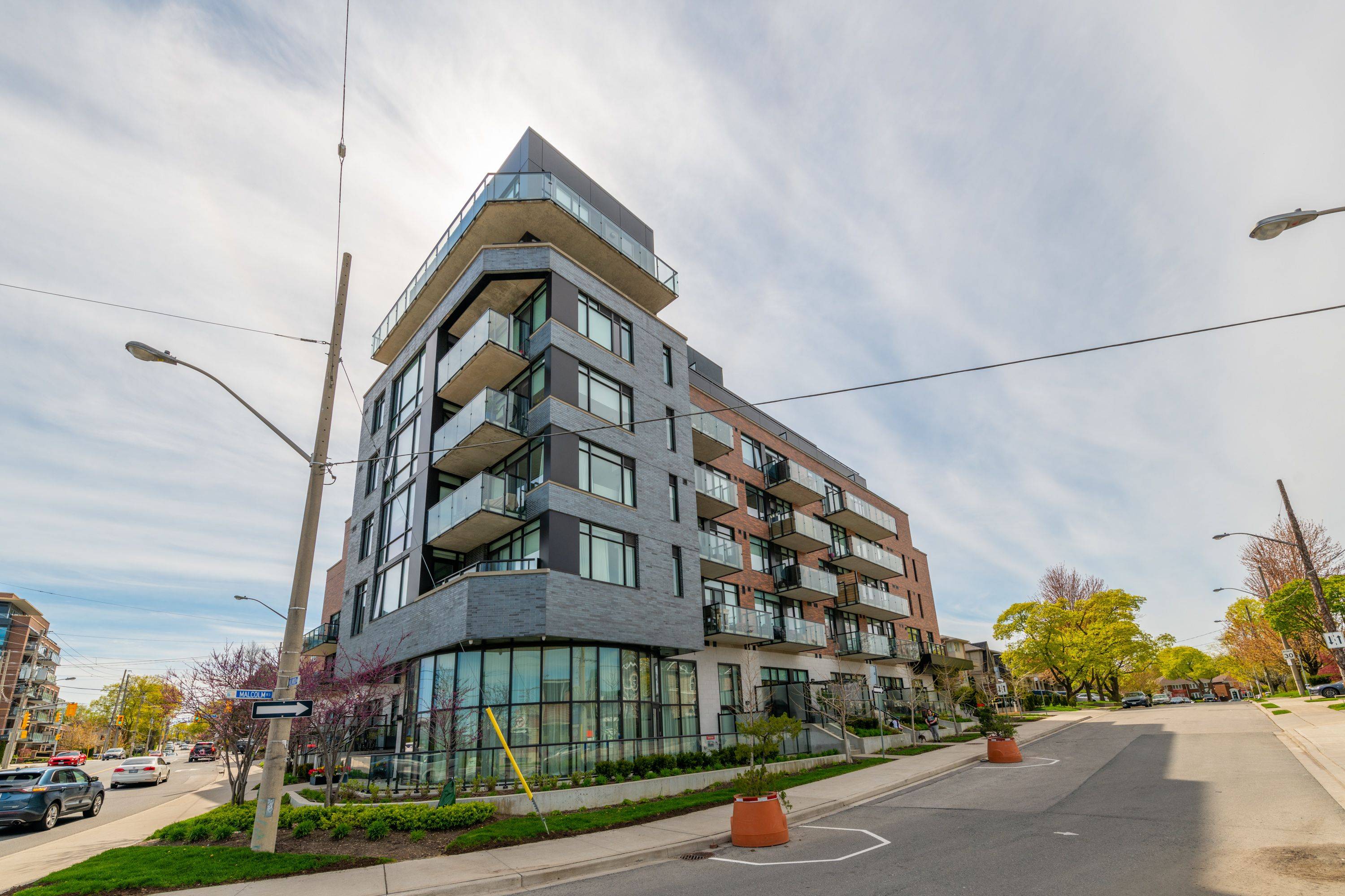 Toronto C11, ON M4G 0C1,25 Malcolm RD #501