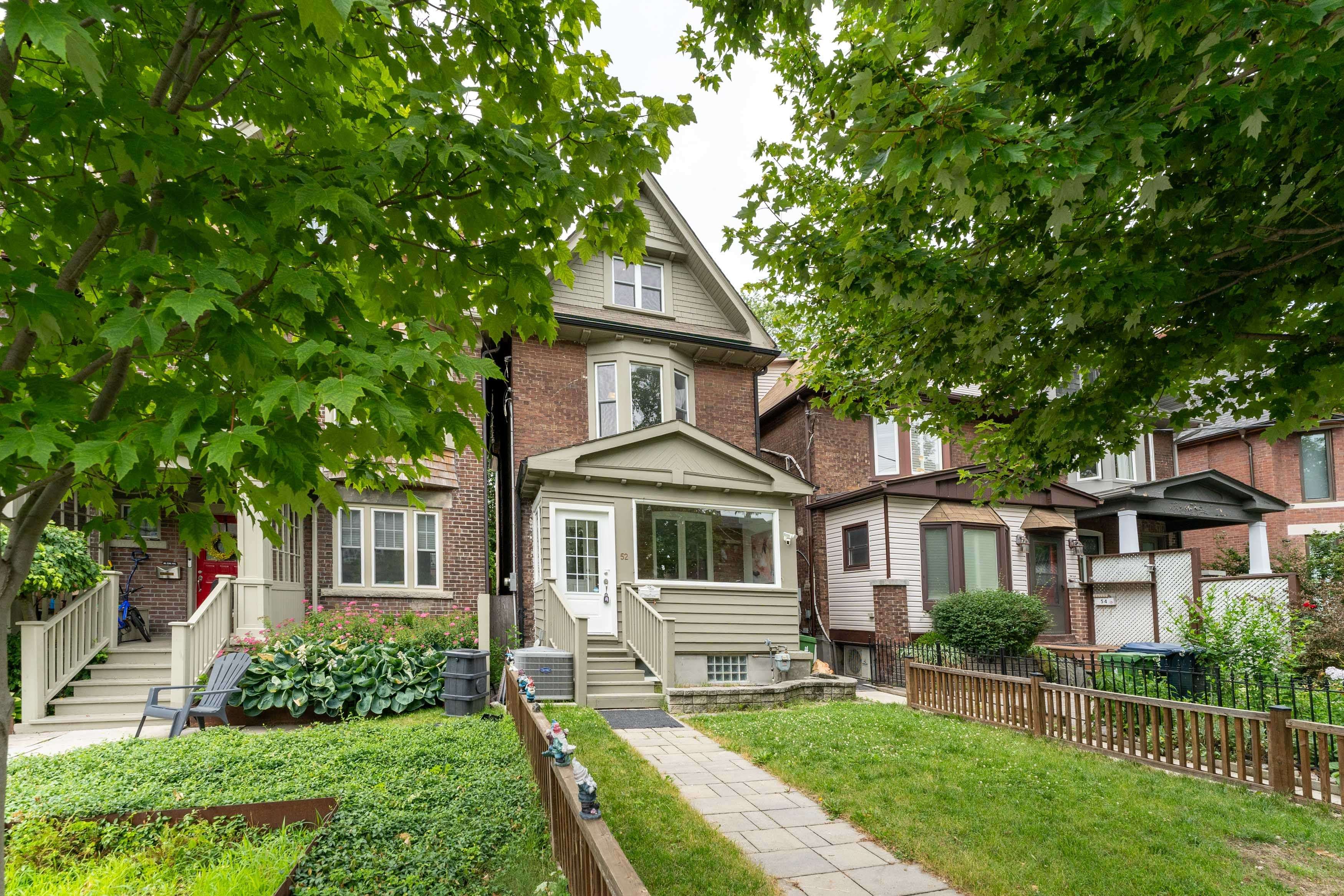 Toronto E03, ON M4J 3A7,52 Woodycrest AVE