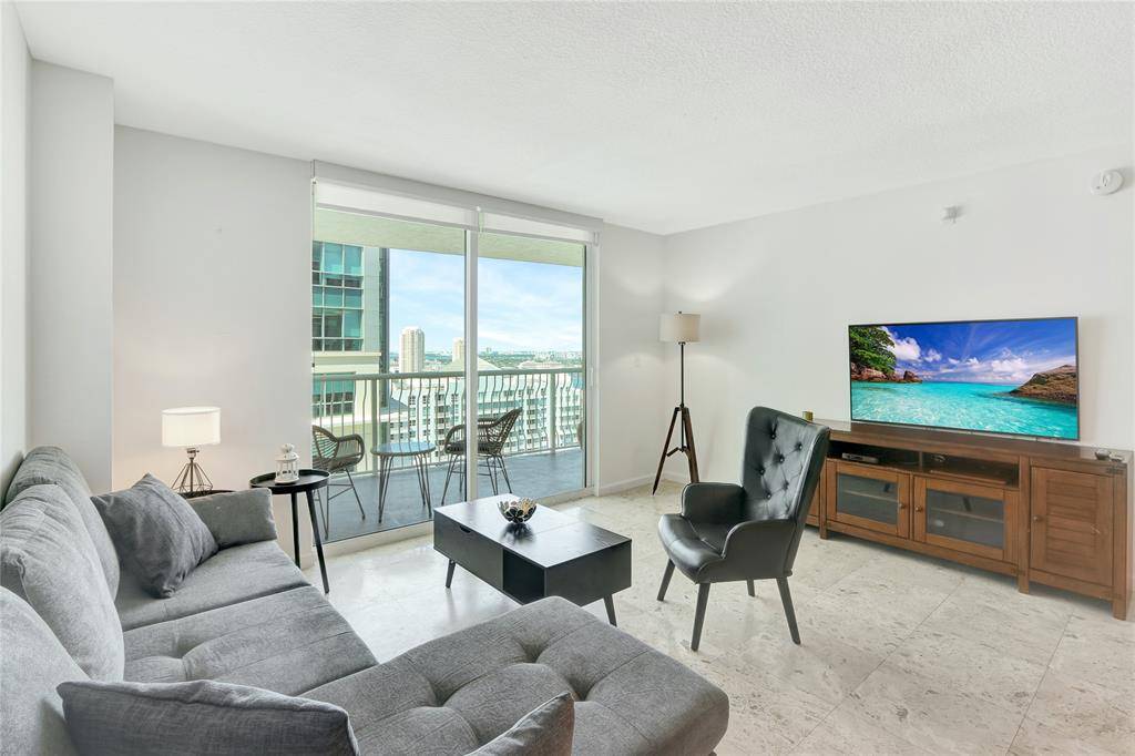 Miami, FL 33131,1200 Brickell Bay Dr #3906