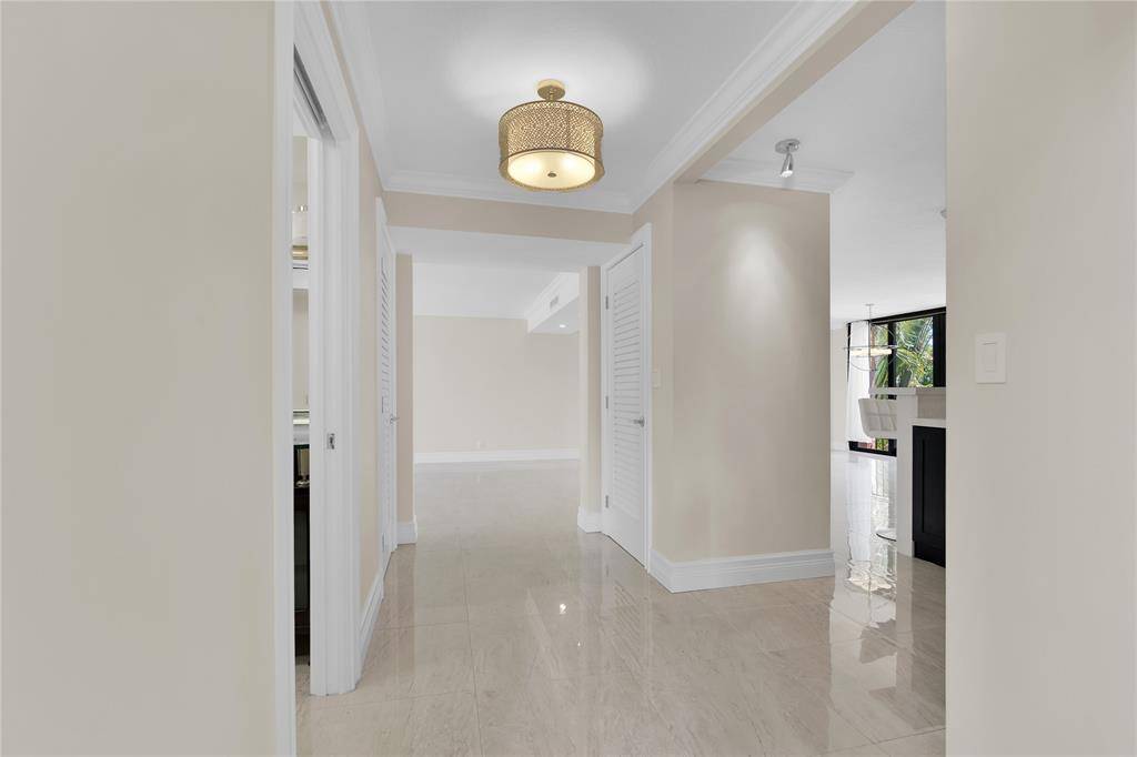 250 E Royal Palm Rd #2A, Boca Raton, FL 33432