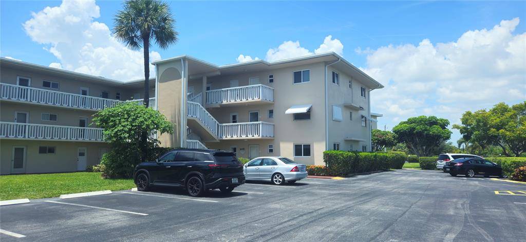 2668 N Garden Dr N #312, Lake Worth, FL 33461