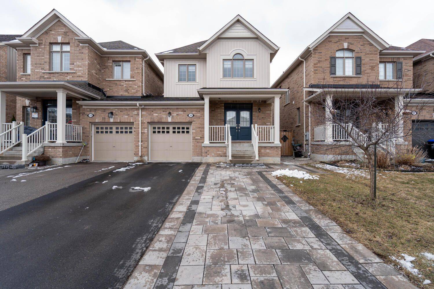 25 Mccabe LN, New Tecumseth, ON L0G 1W0