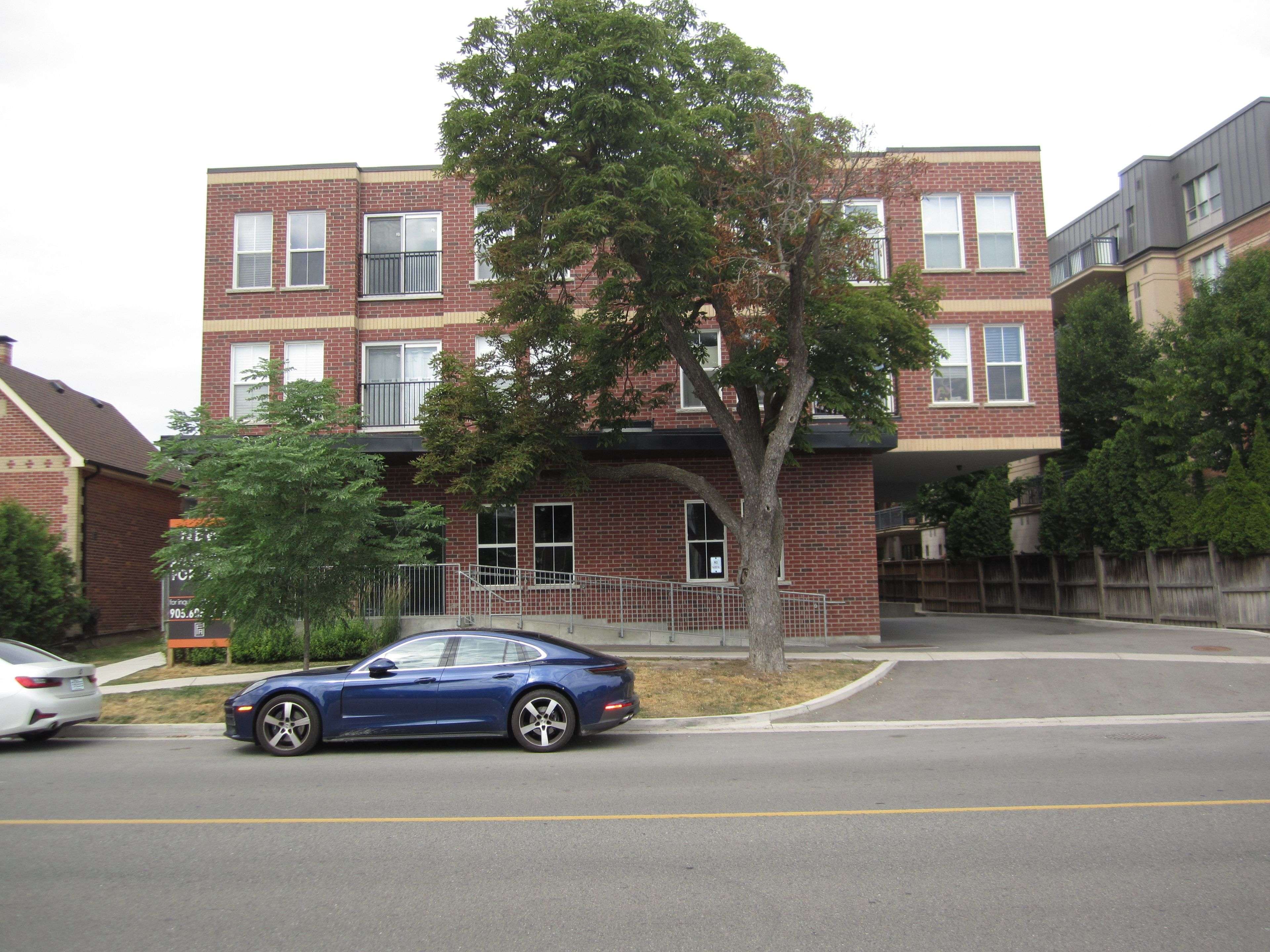 8010 Kipling AVE #314, Vaughan, ON L4L 0M5