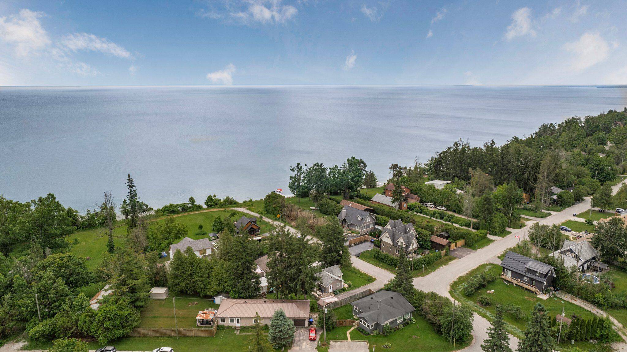 Oro-medonte, ON L0L 1T0,23 Owen RD