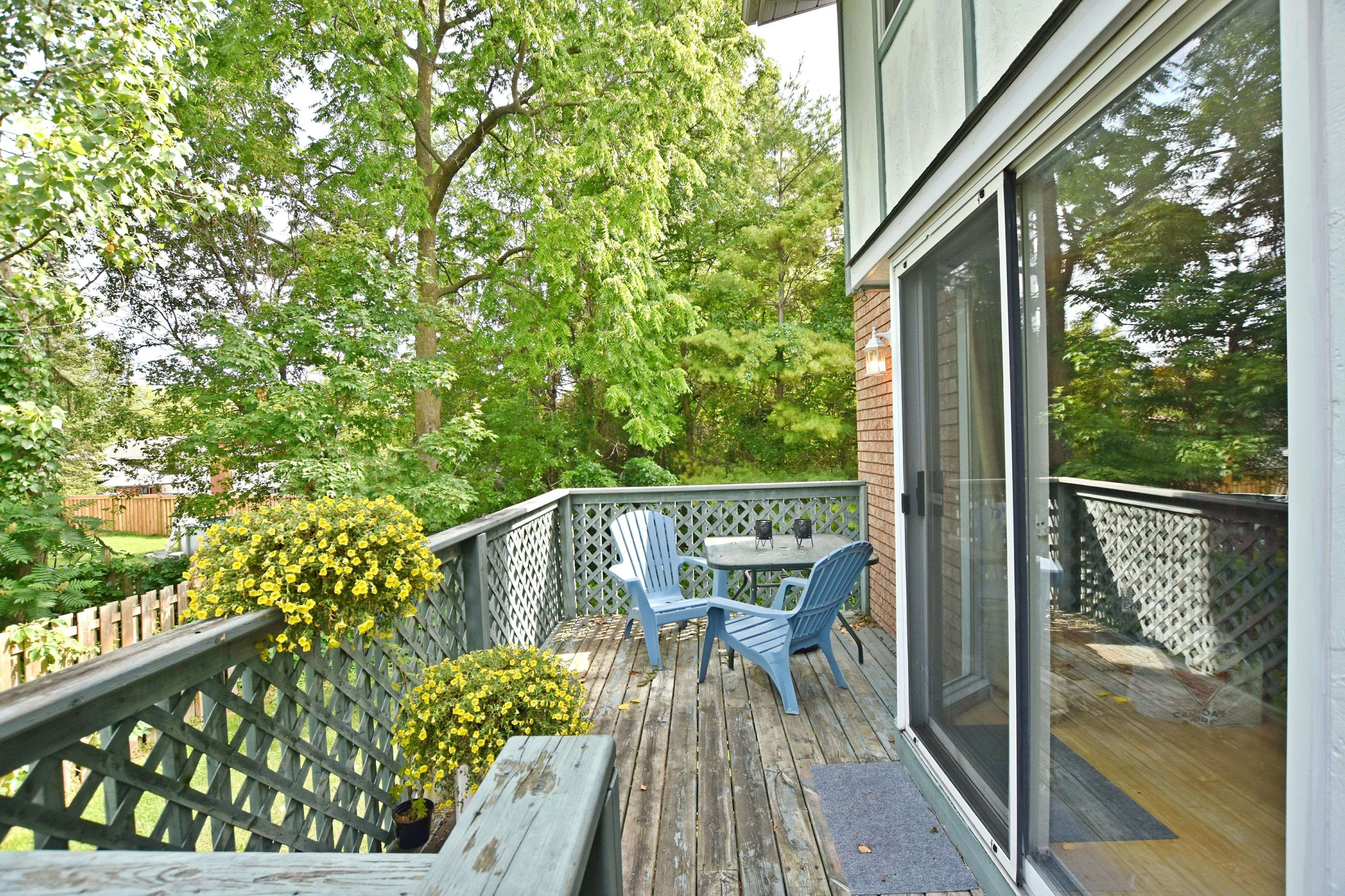 Clearview, ON L0M 1S0,410 Thomas ST #6