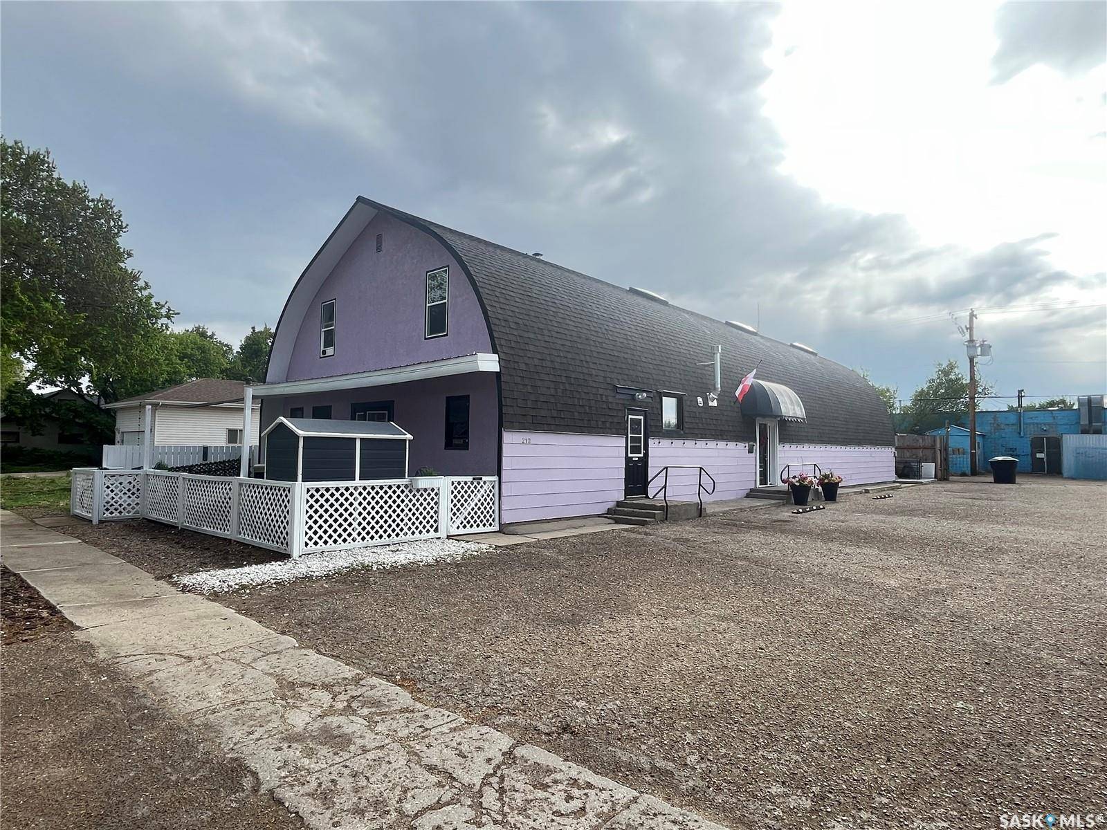 212 Maple STREET, Maple Creek, SK S0N 1N0
