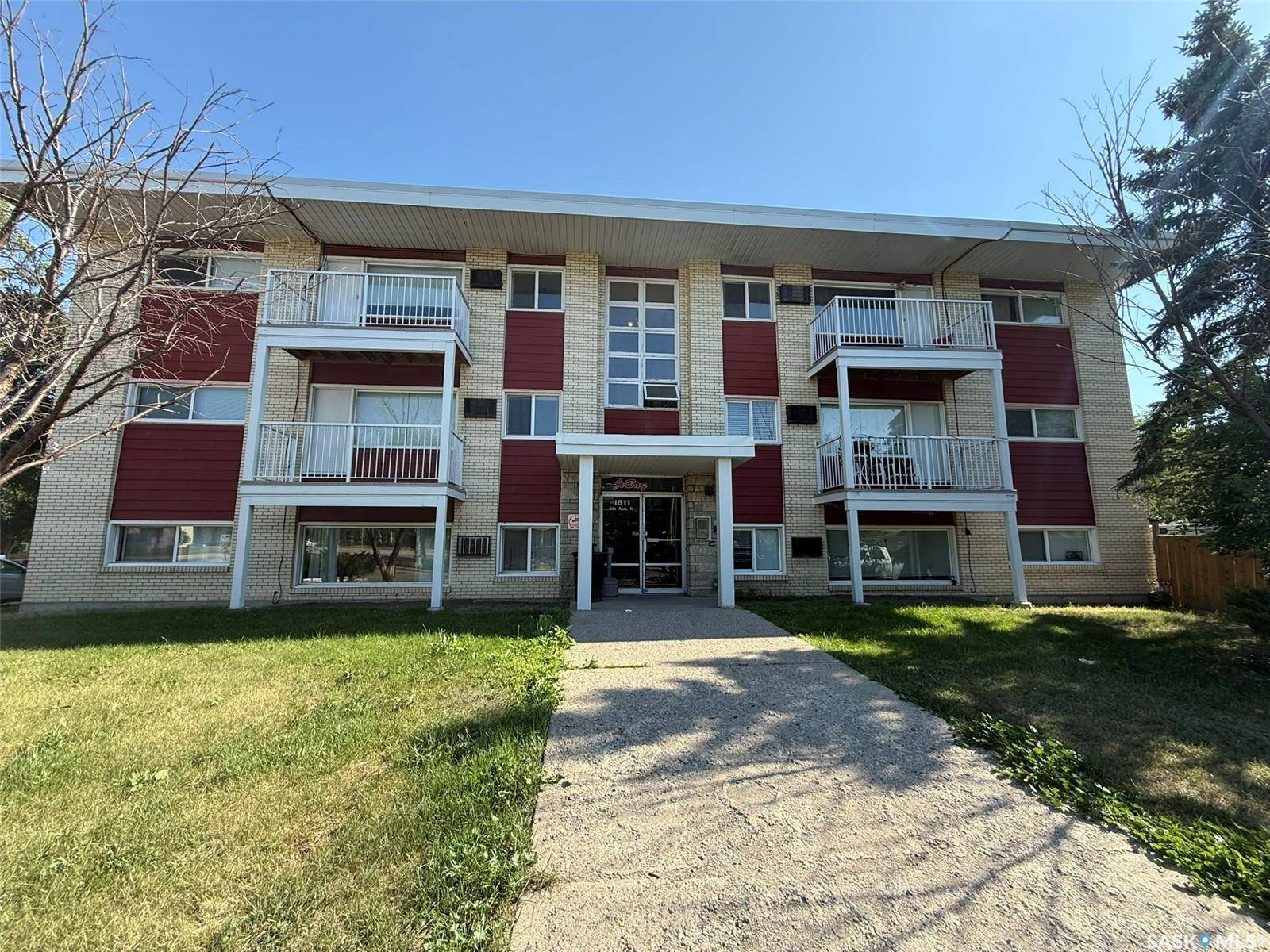 1811 8th AVENUE N #3, Regina, SK S4R 0G5