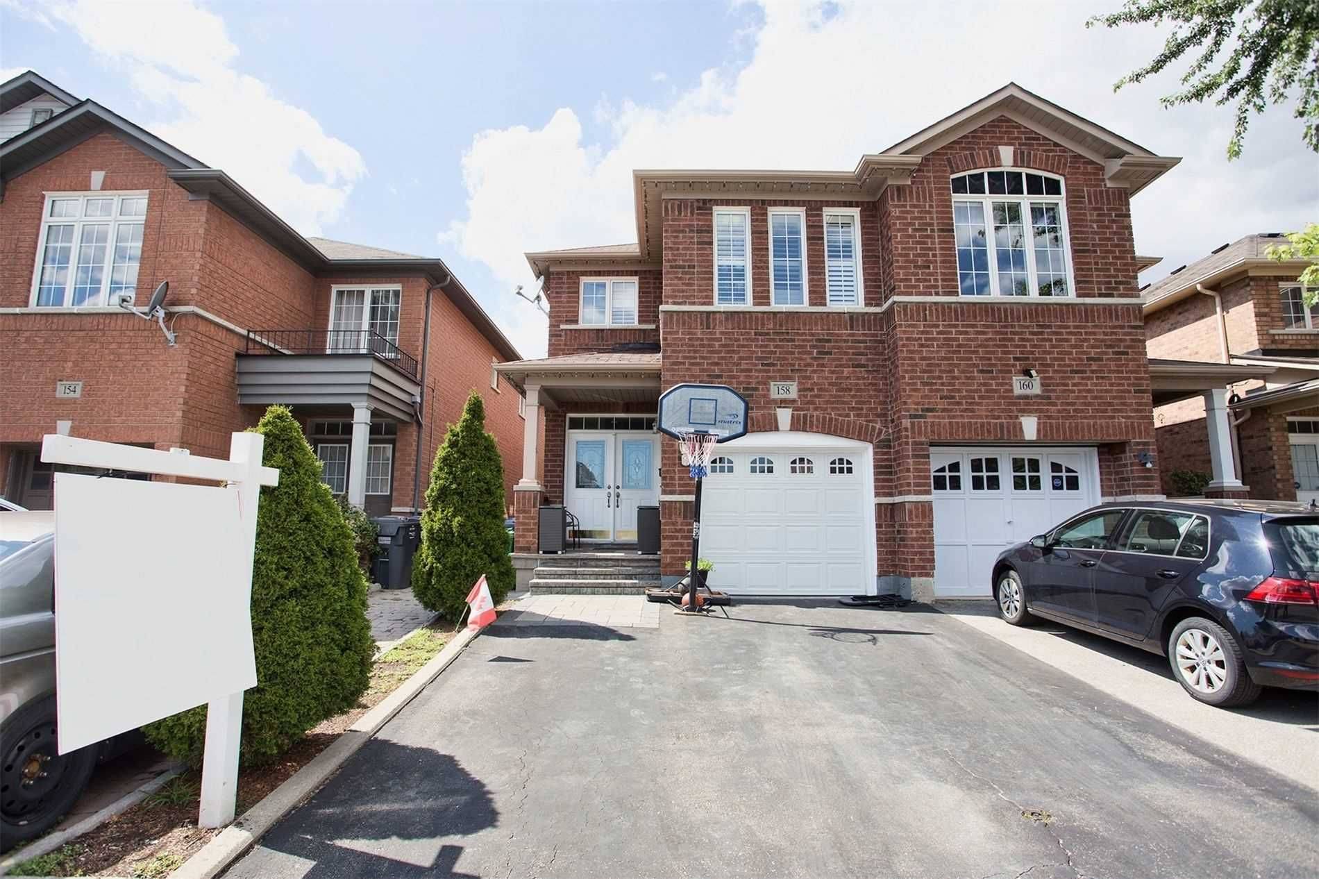 Mississauga, ON L4Z 4K4,158 Breton AVE #Upper