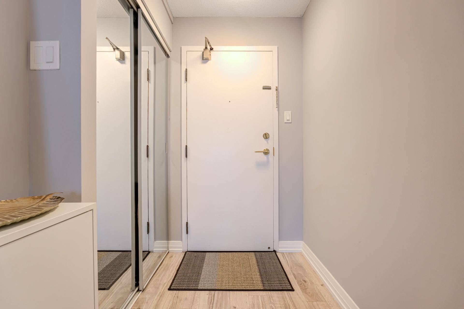 Mississauga, ON L4Z 2Y9,4185 Shipp DR #1616